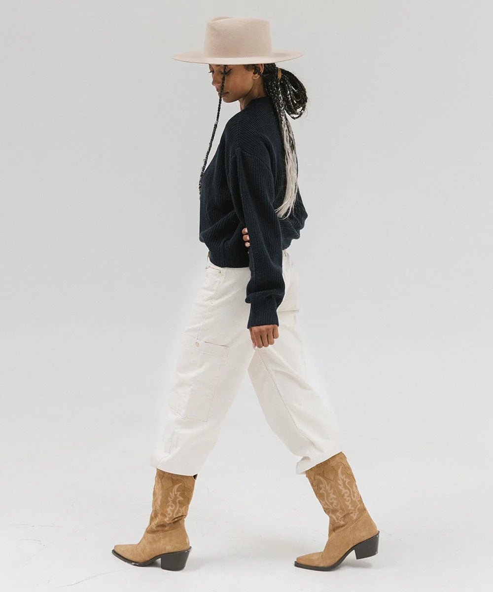 DAKOTA TRIANGLE CROWN