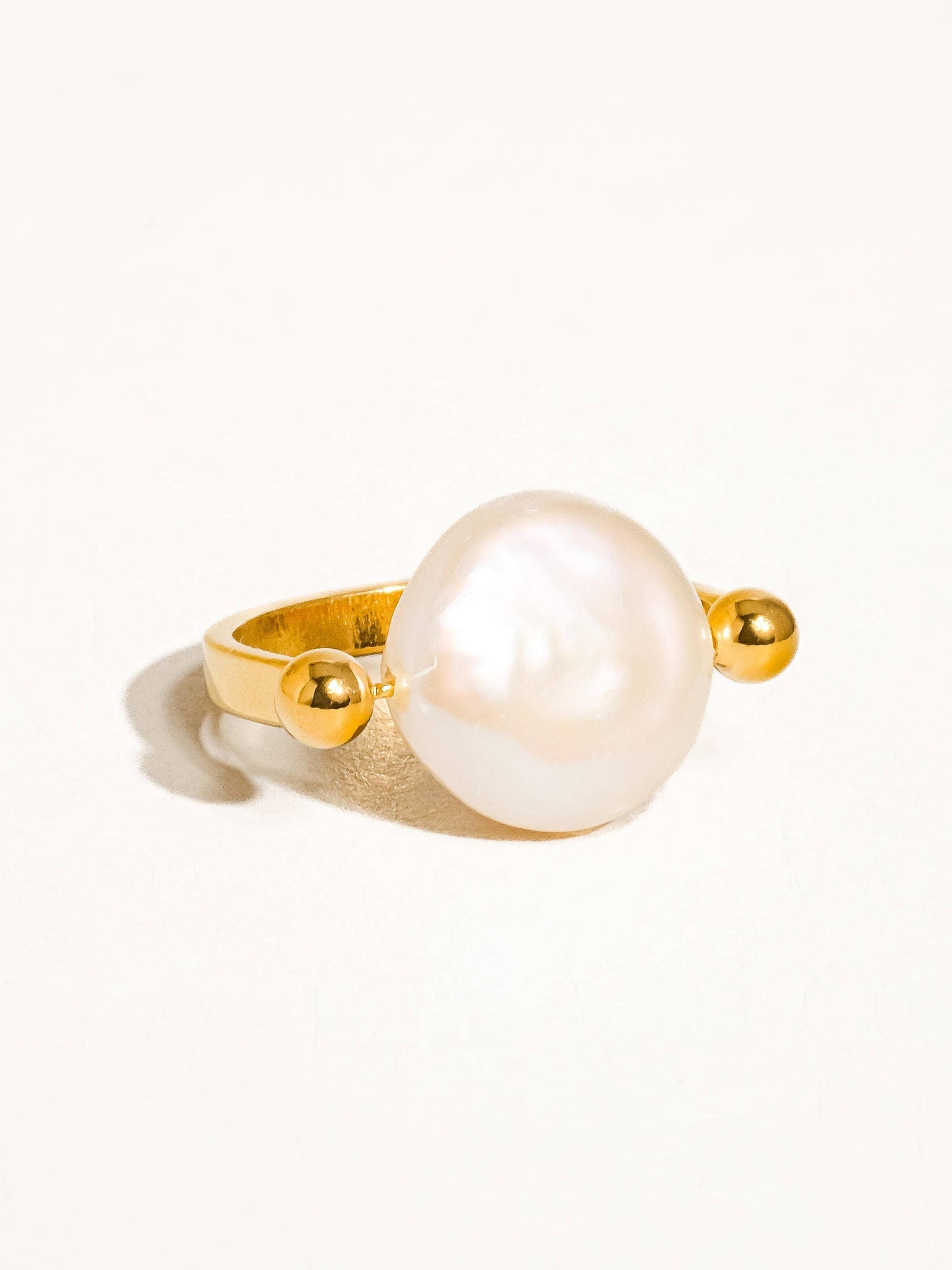 DORA 18K GOLD PEARL RING