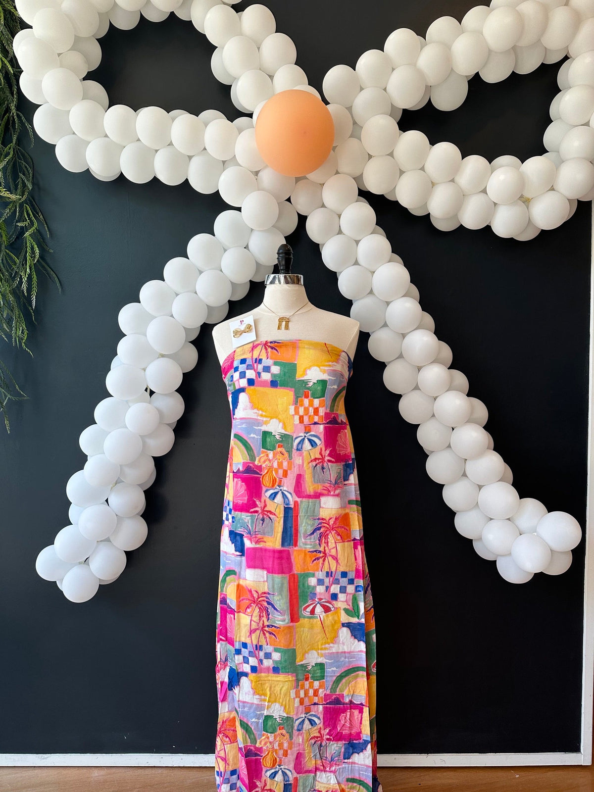 TROPICAL BREEZE MAXI DRESS