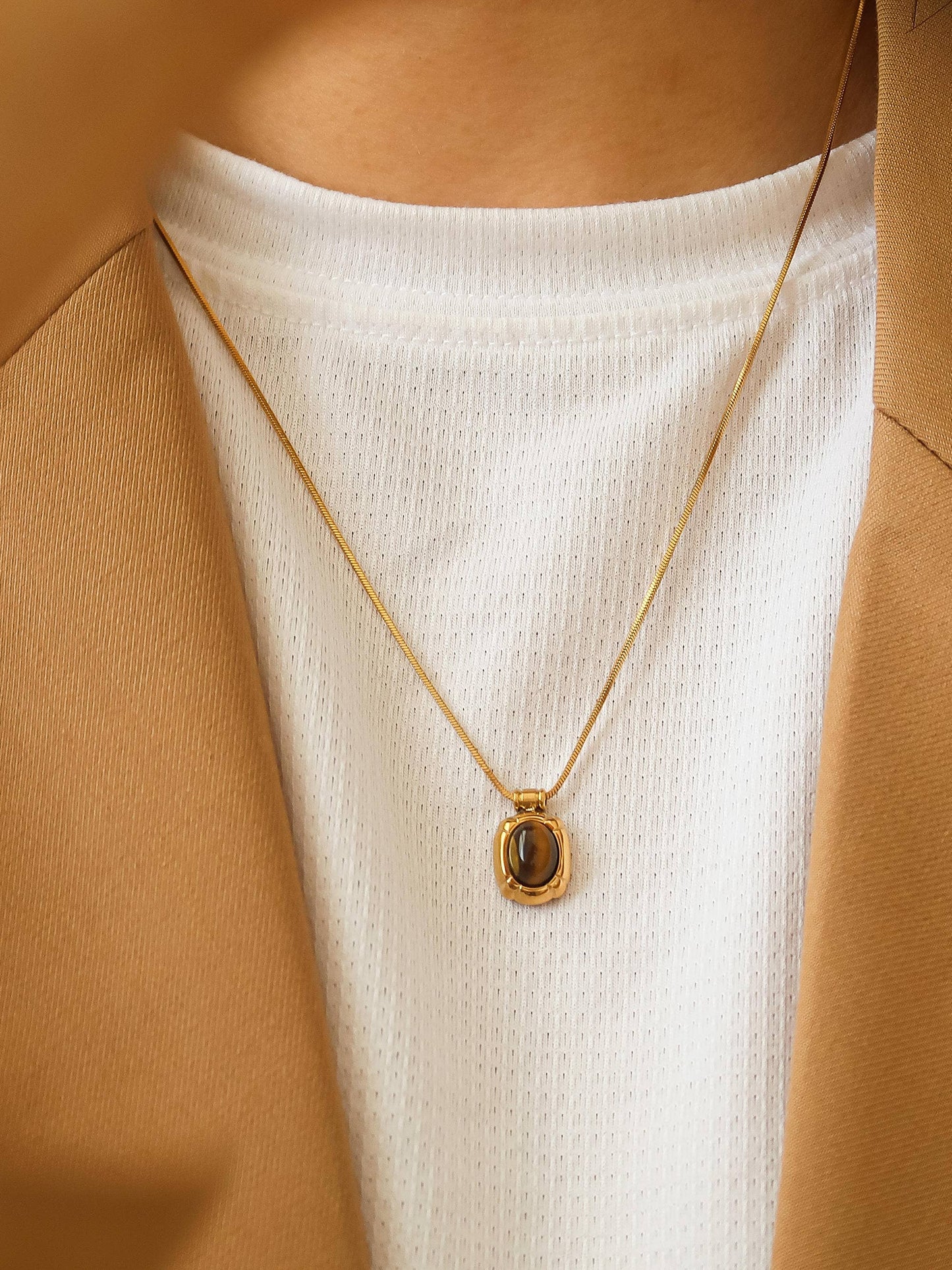 STUNNER 18K GOLD NECKLACE