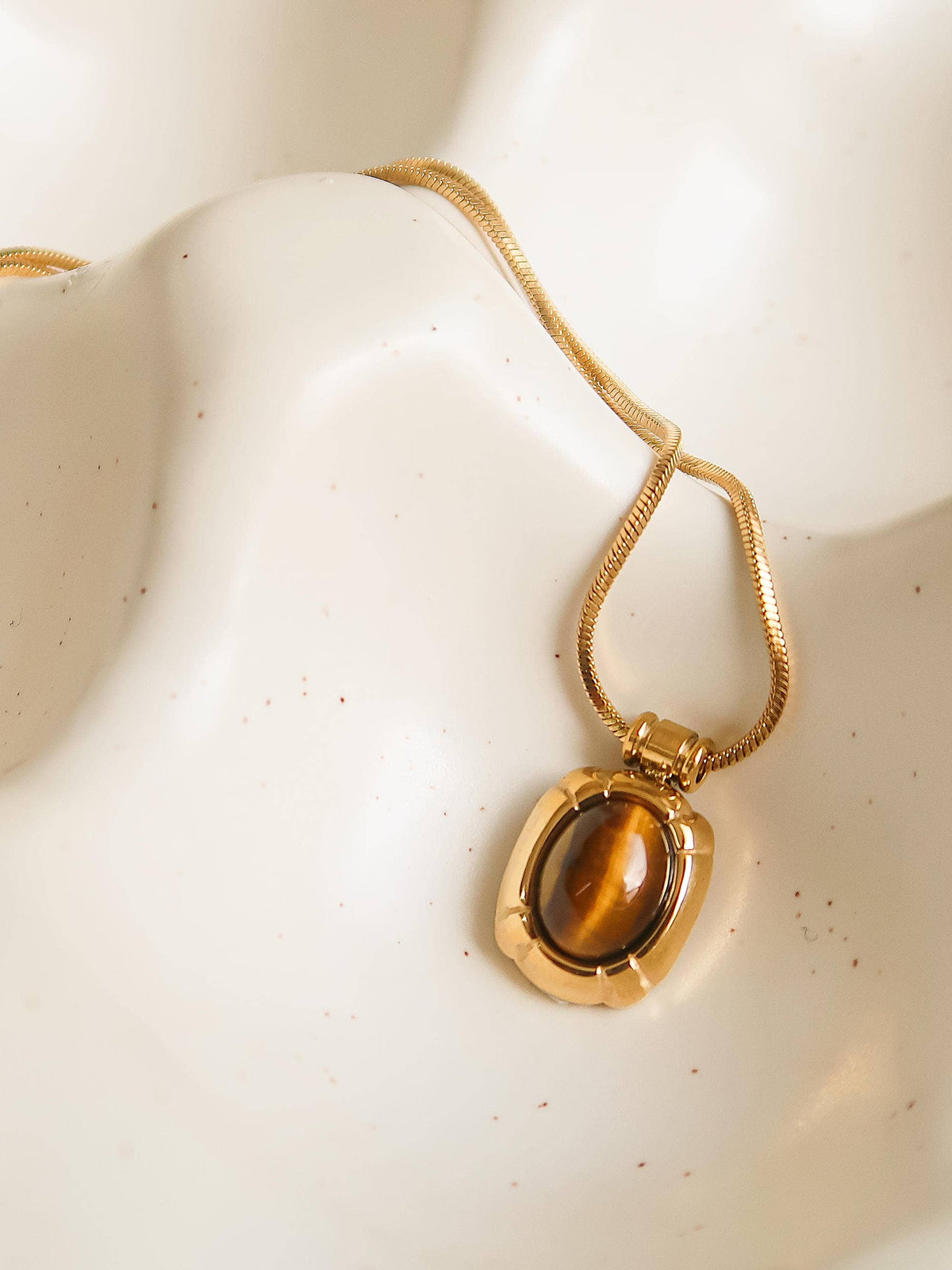 STUNNER 18K GOLD NECKLACE