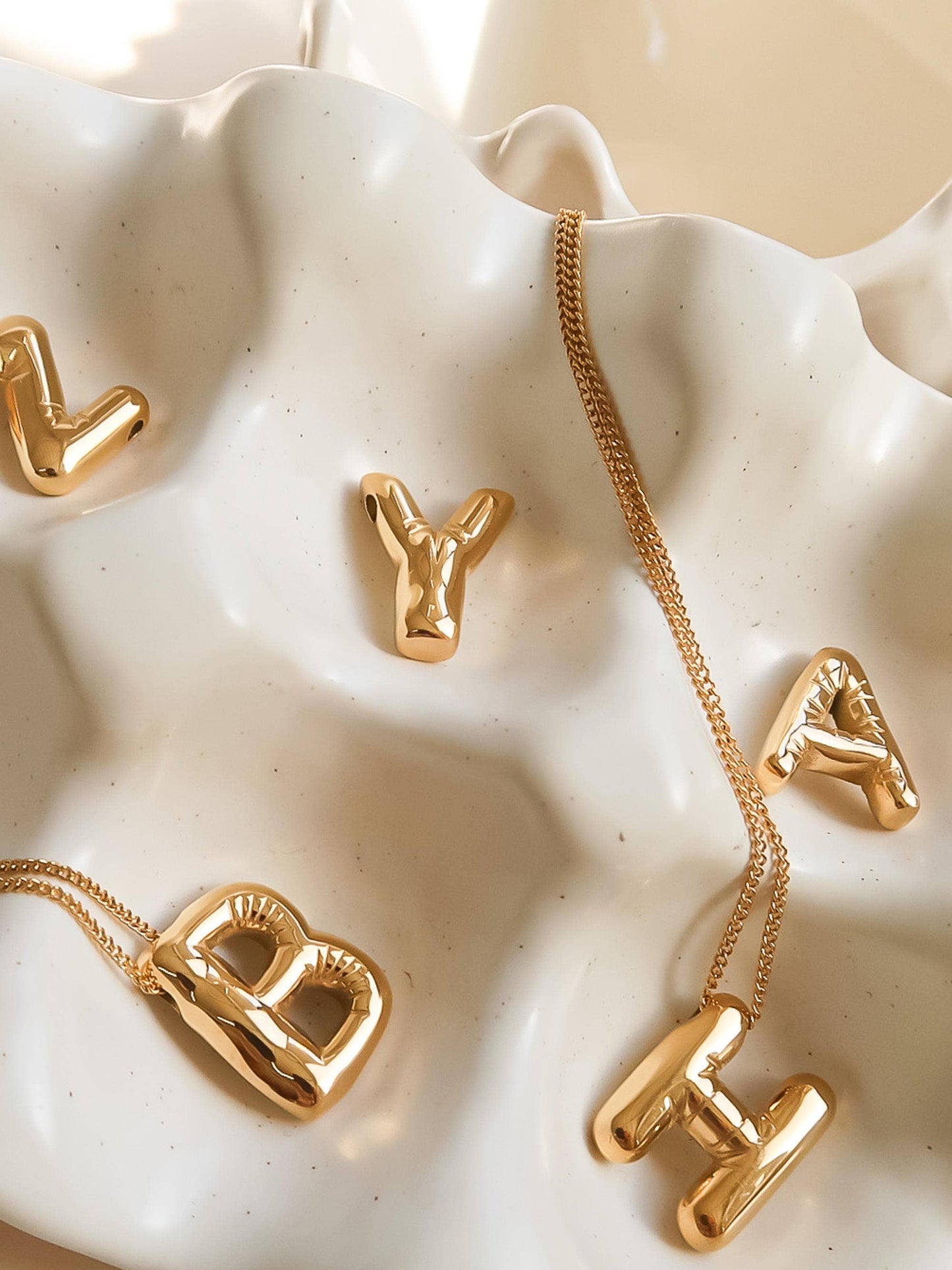 18K GOLD PILLOW LETTER NECKLACE