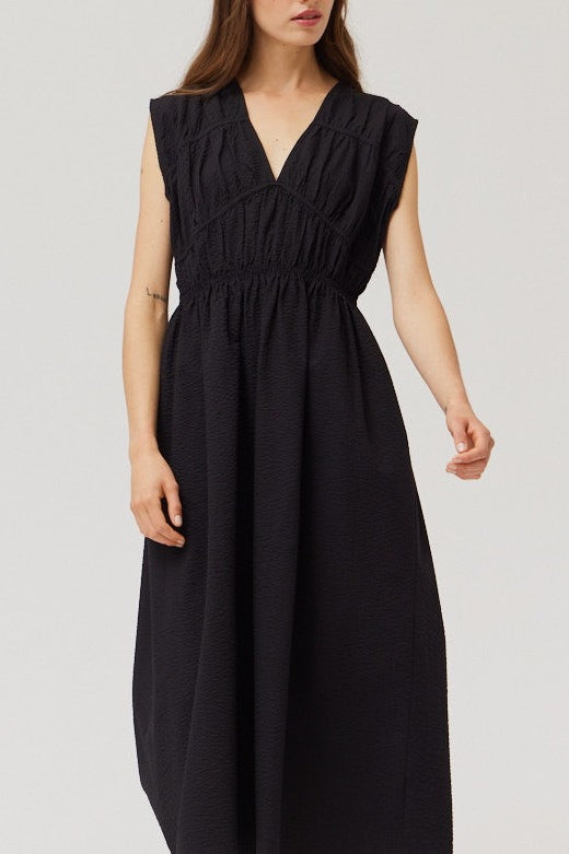 OBSIDIAN SEERSUCKER DRESS