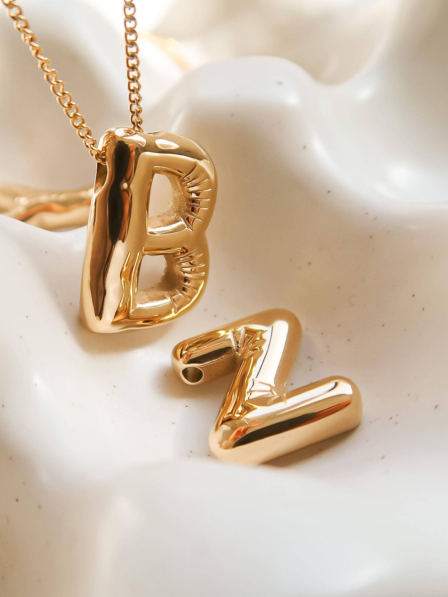 18K GOLD PILLOW LETTER NECKLACE