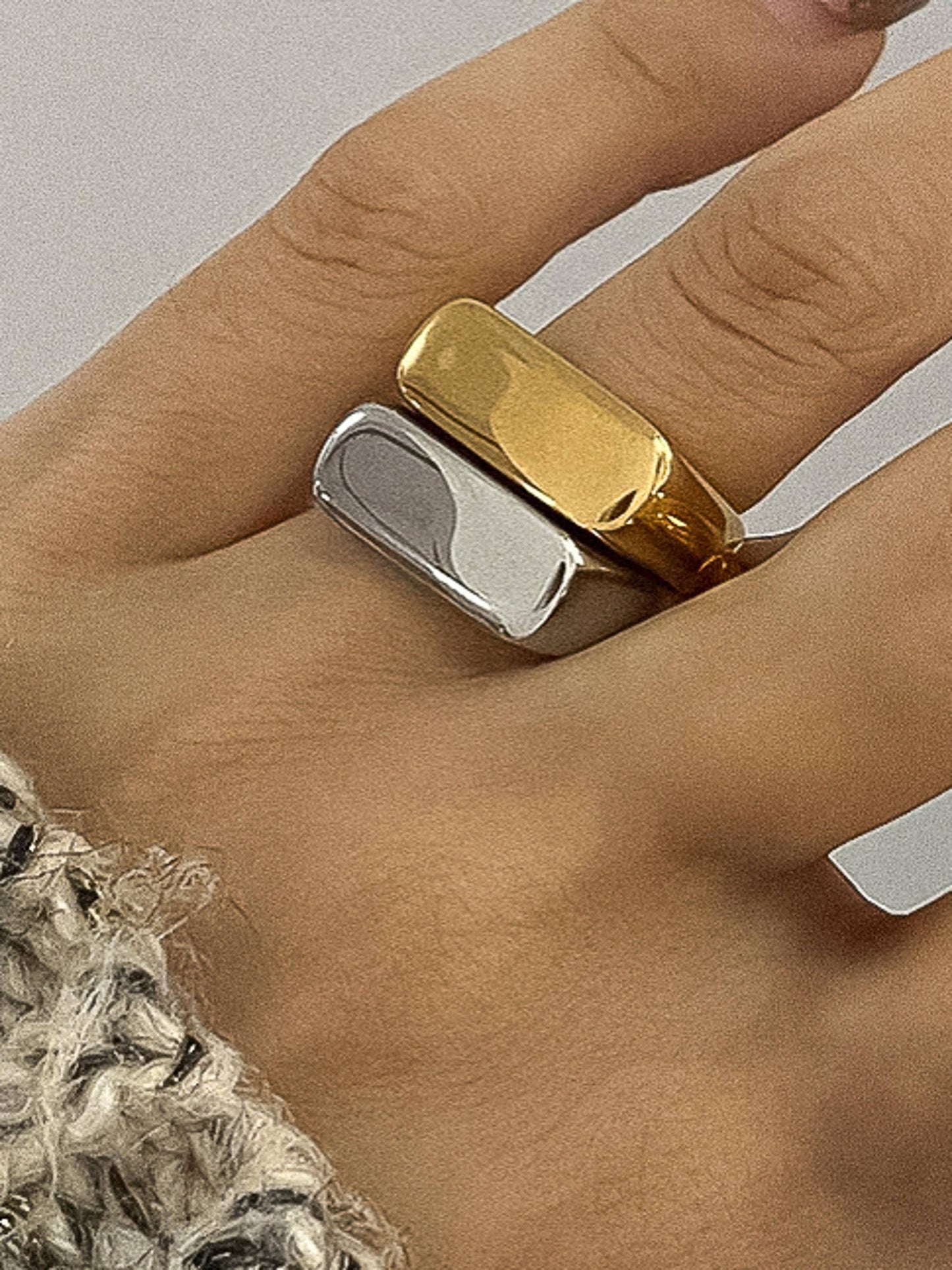 GLAYCE 18K GOLD RING