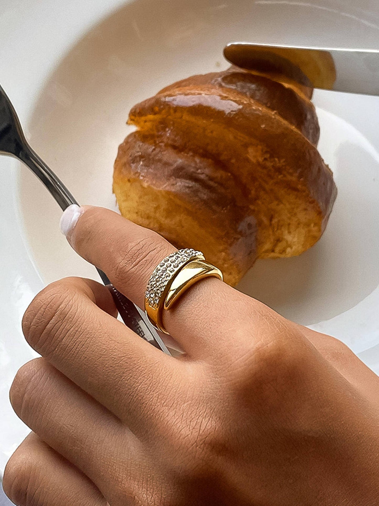 ANSLEY 18K GOLD GLAM RING