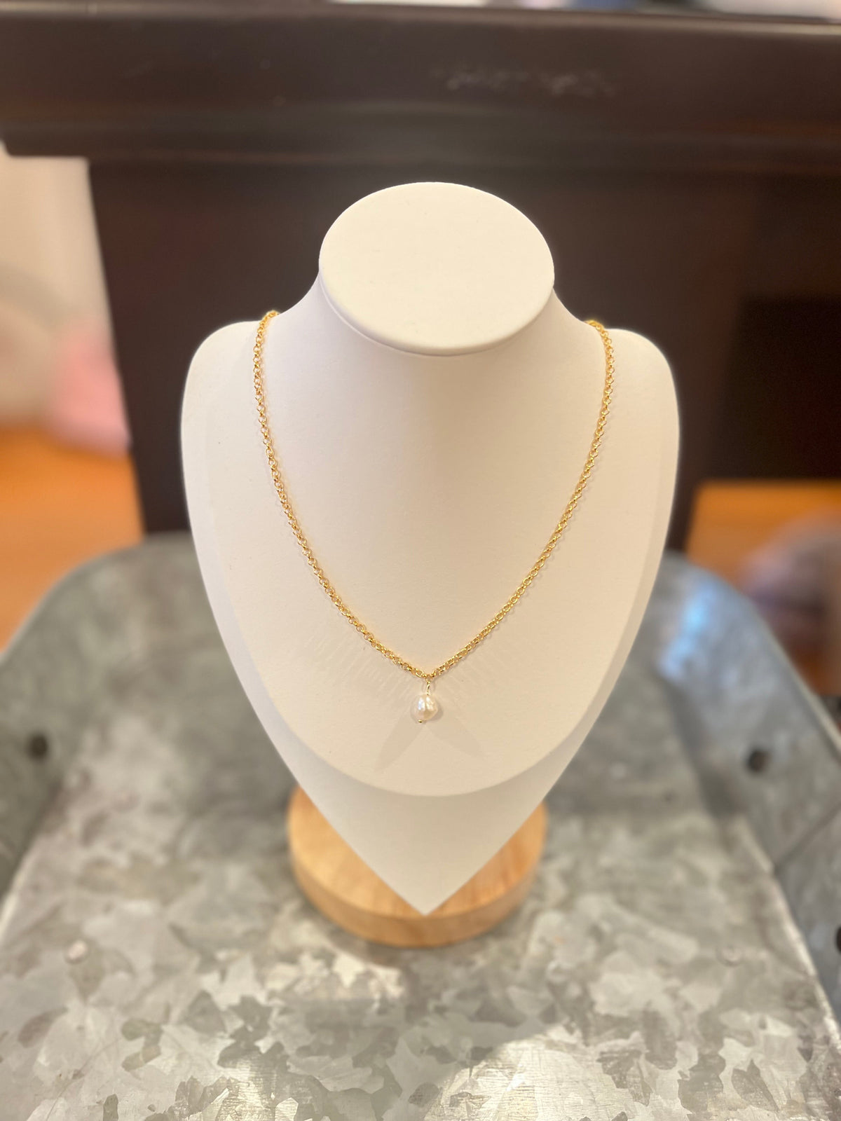 CLARA NECKLACE