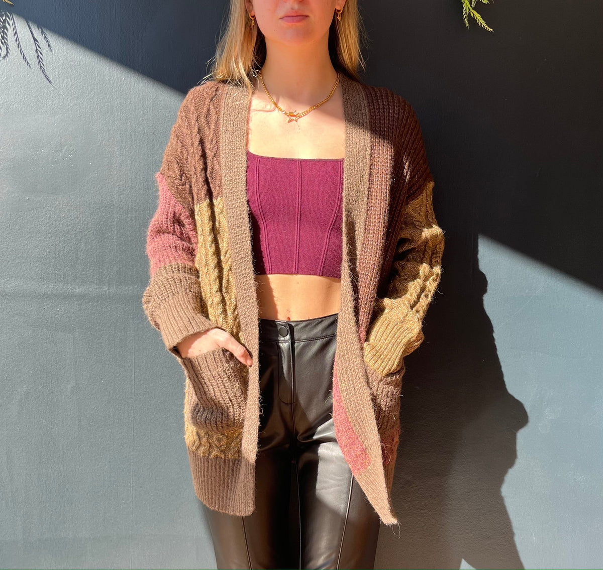 ARITZIA KNIT TOP