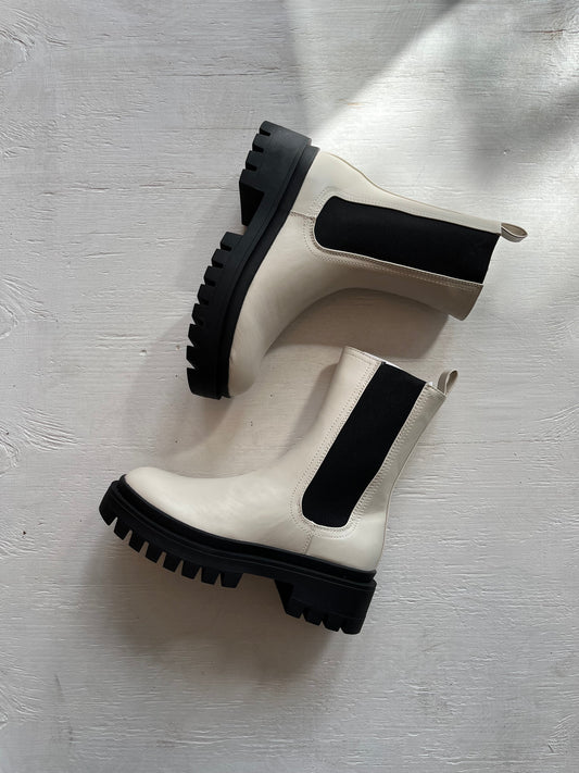 YUSNAN BOOTS