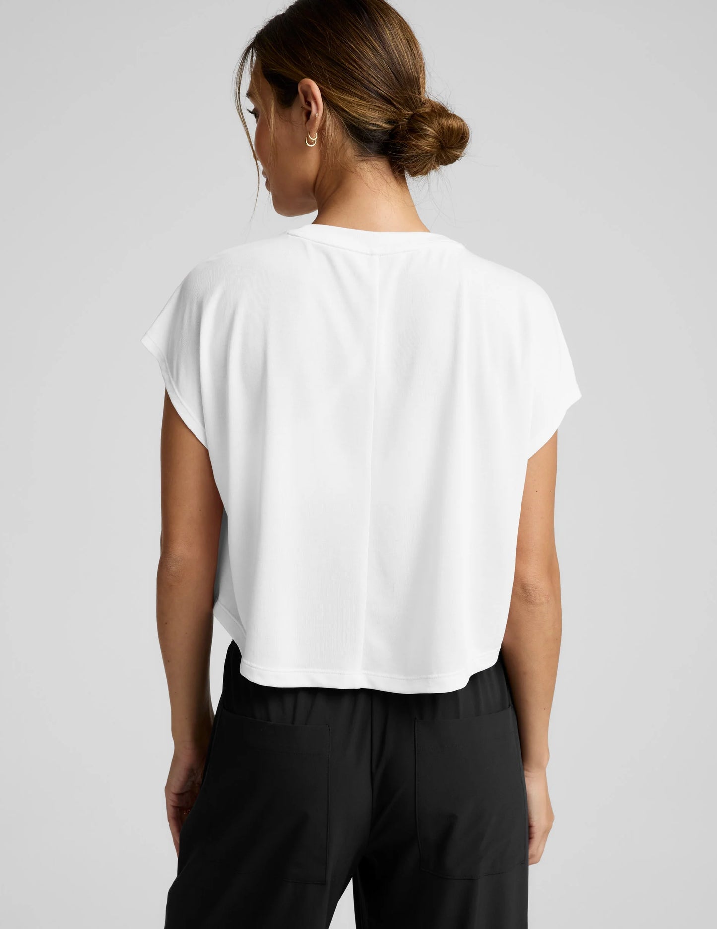 STUDIO LUXE CROPPED TEE