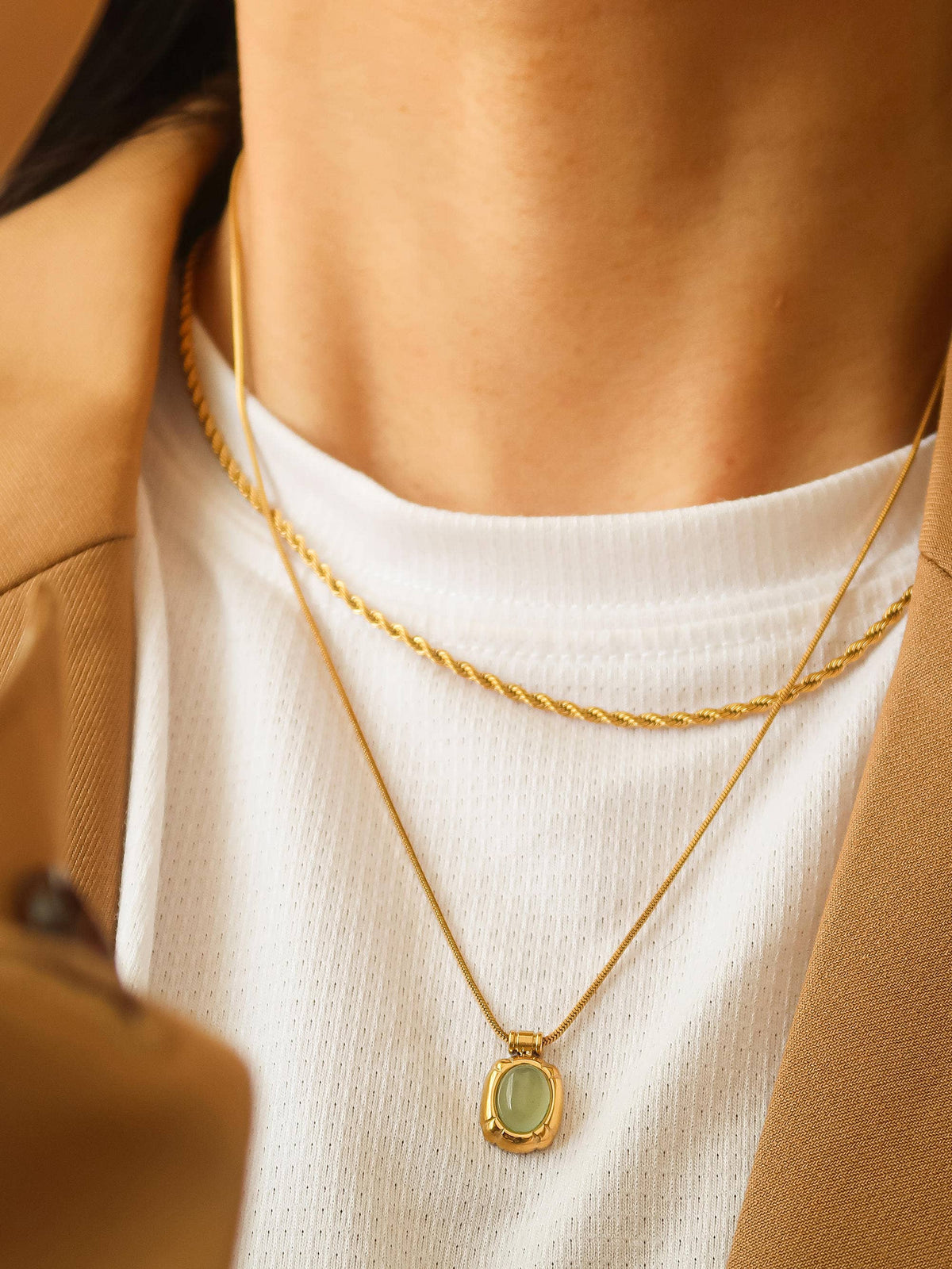 STUNNER 18K GOLD NECKLACE