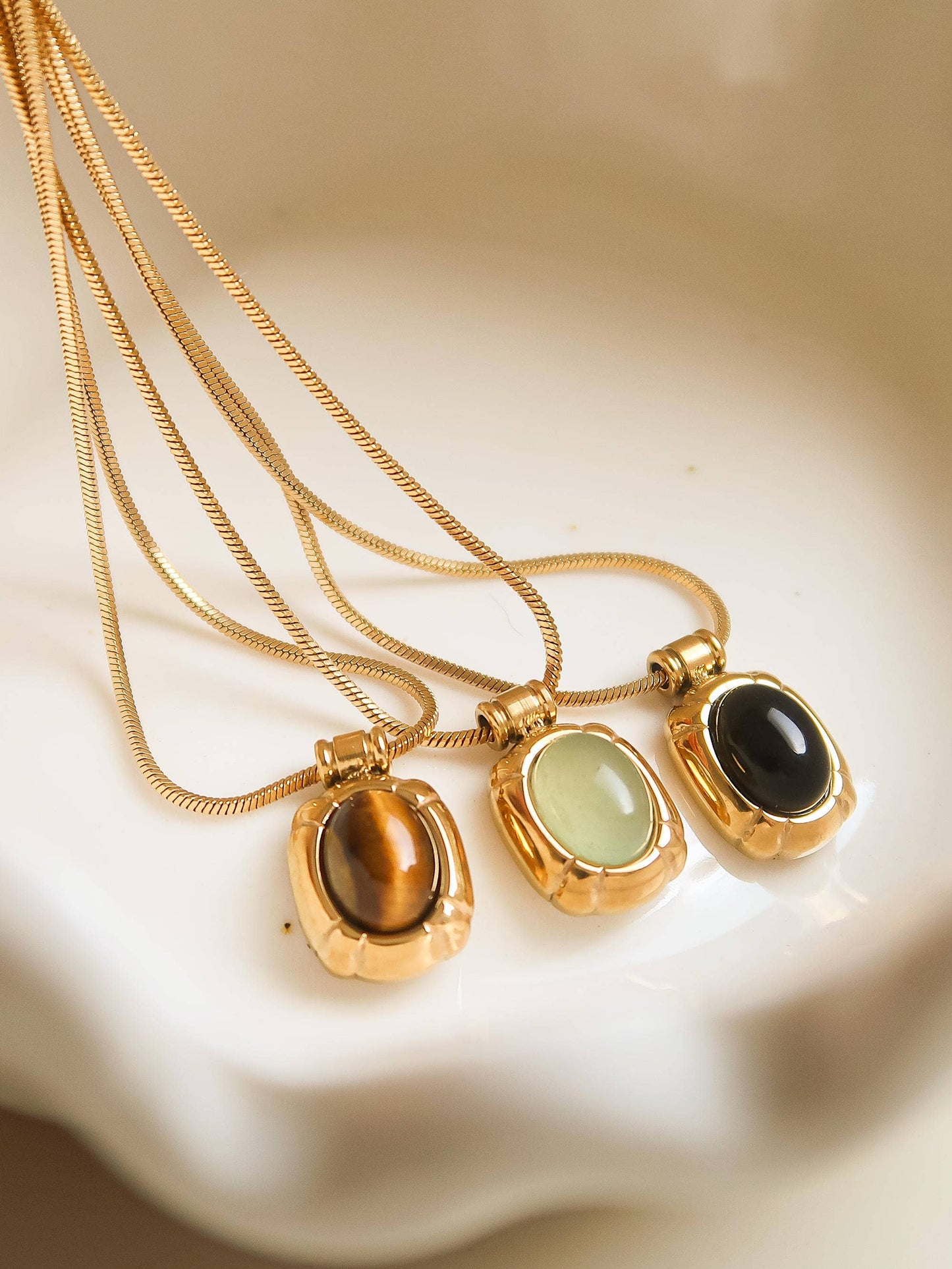 STUNNER 18K GOLD NECKLACE