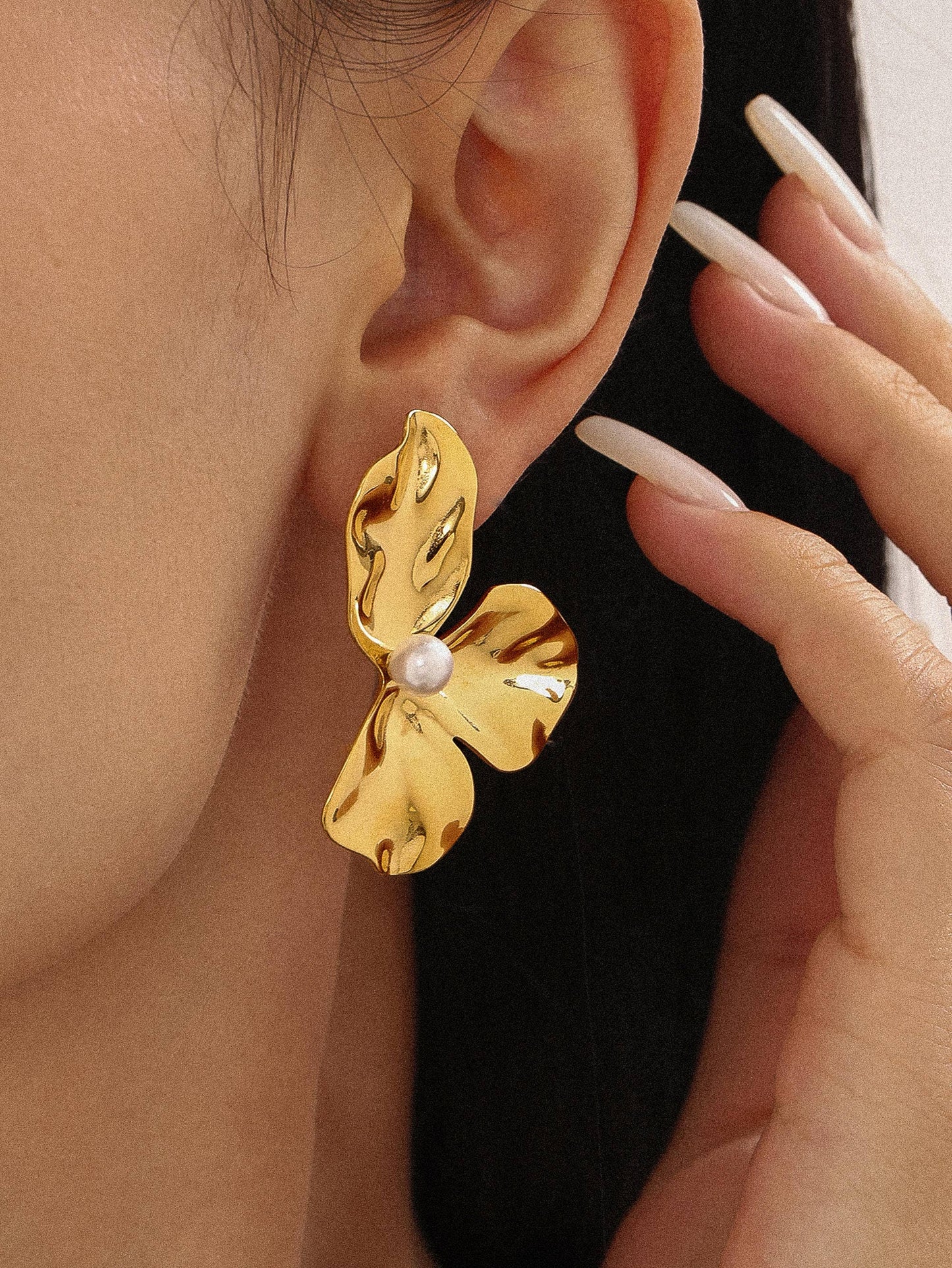 TESSA FLORAL PEARL EARRINGS